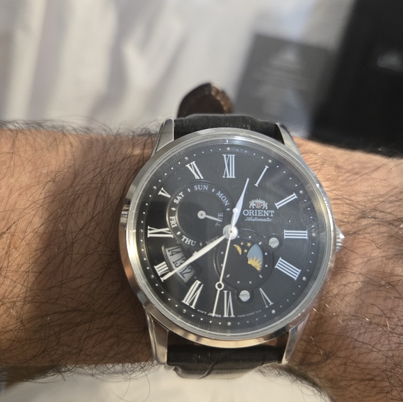 Orient automatic sun and moon day and date black dress watch - Picture 7 of 8